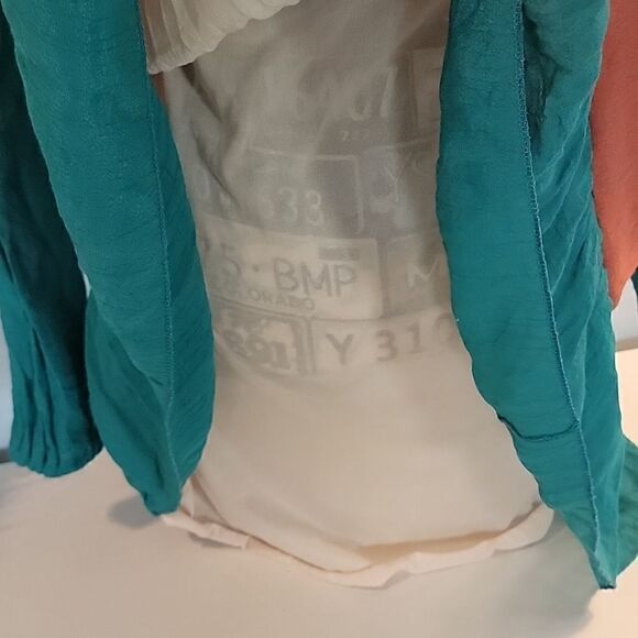 Beautiful festival dress  - Picture 7 of 9